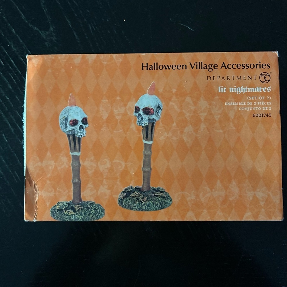 Department 56 Lit Nightmares Skull Stakes